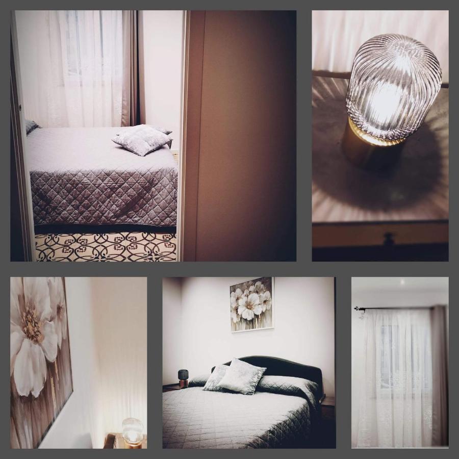 Piazza Vittoria Apartment คารินิ ภายนอก รูปภาพ